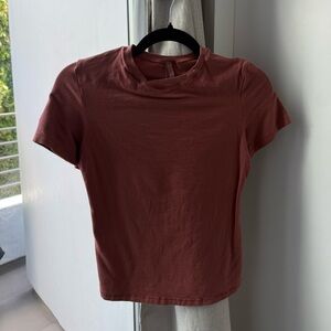 SKIMS Short Sleeve Crewneck Top in Brick Red